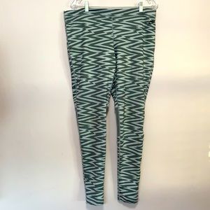 Nike All over print women’s legging Size XL